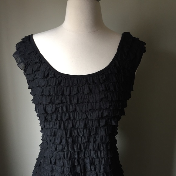 Donna Morgan sleeveless tiered little black dress - Picture 3 of 7
